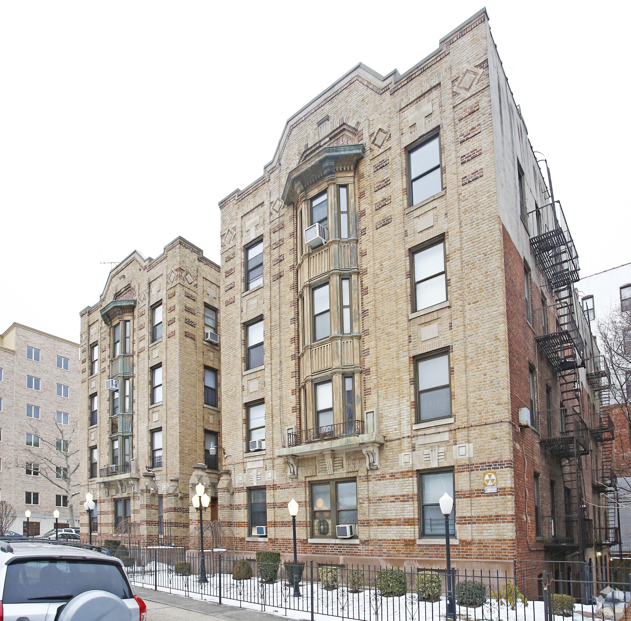8678 Bay Pky, Brooklyn, NY à vendre Photo principale– Image 1 sur 7