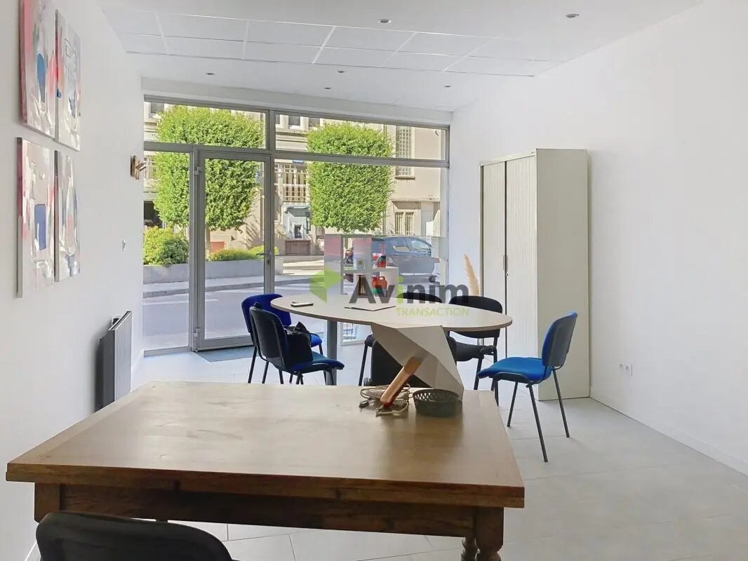 Local commercial dans Remiremont à louer Photo de l’immeuble– Image 1 sur 5