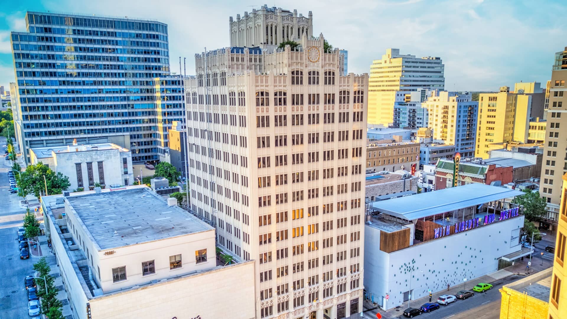 114 W 7th St, Austin, TX à louer Photo principale– Image 1 sur 52