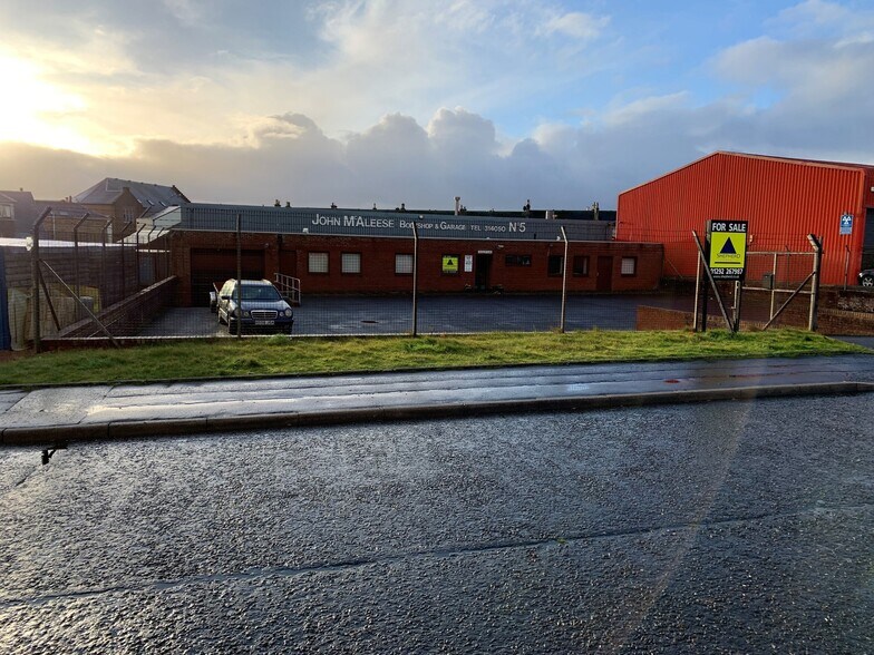 5 Dukes Rd, Troon à vendre - Photo de l’immeuble – Image 1 sur 2