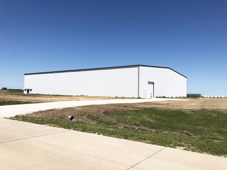 507 Research Dr, Perry, IA à vendre - Photo de l’immeuble – Image 1 sur 10