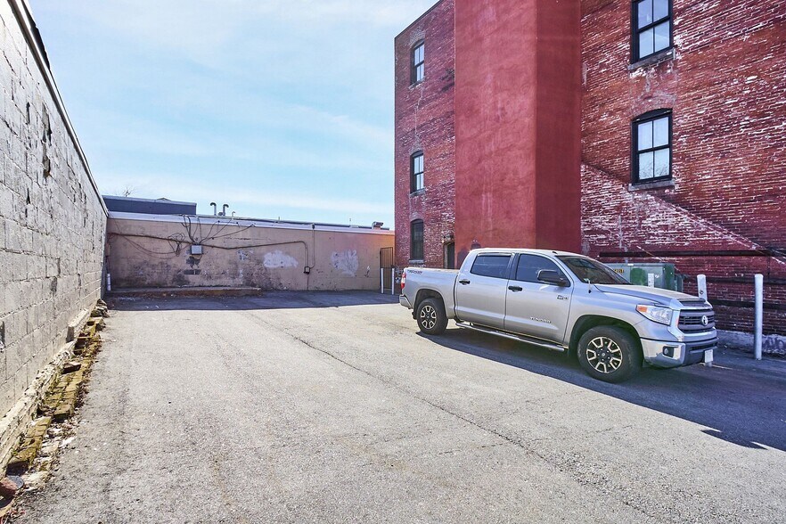 97-103 Water St, Worcester, MA à louer - Photo de l’immeuble – Image 3 sur 53