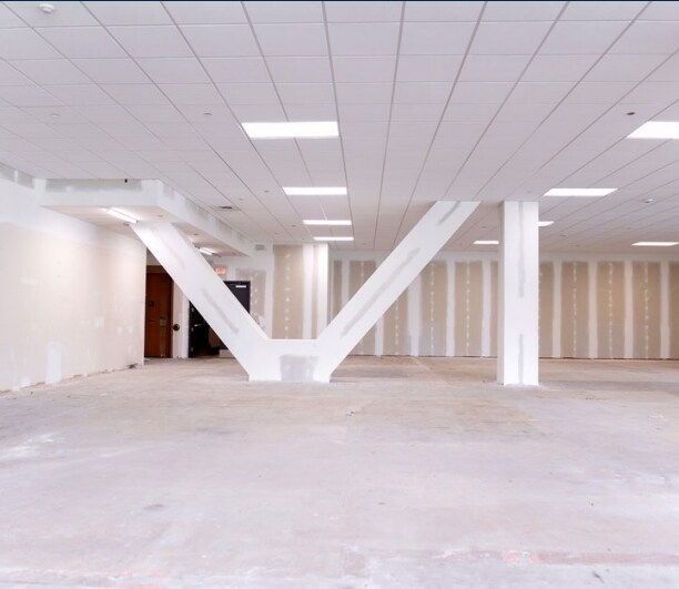 45 Erieview Plz, Cleveland, OH à louer - Photo de la construction – Image 3 sur 10