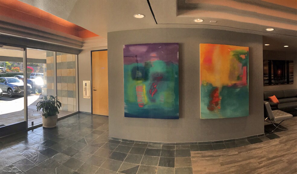 450 S Melrose Dr, Vista, CA à louer - Hall d’entrée – Image 3 sur 29