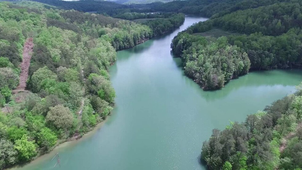 1581 Kentucky Rte 2275, Staffordsville, KY à vendre - Photo de l’immeuble – Image 2 sur 11