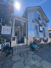168 13th Ave NE, Minneapolis, MN à louer Photo intérieure– Image 1 sur 32