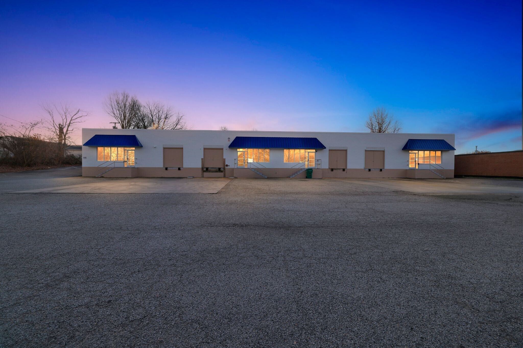 1207 Textile Pl, High Point, NC à louer Photo principale– Image 1 sur 8