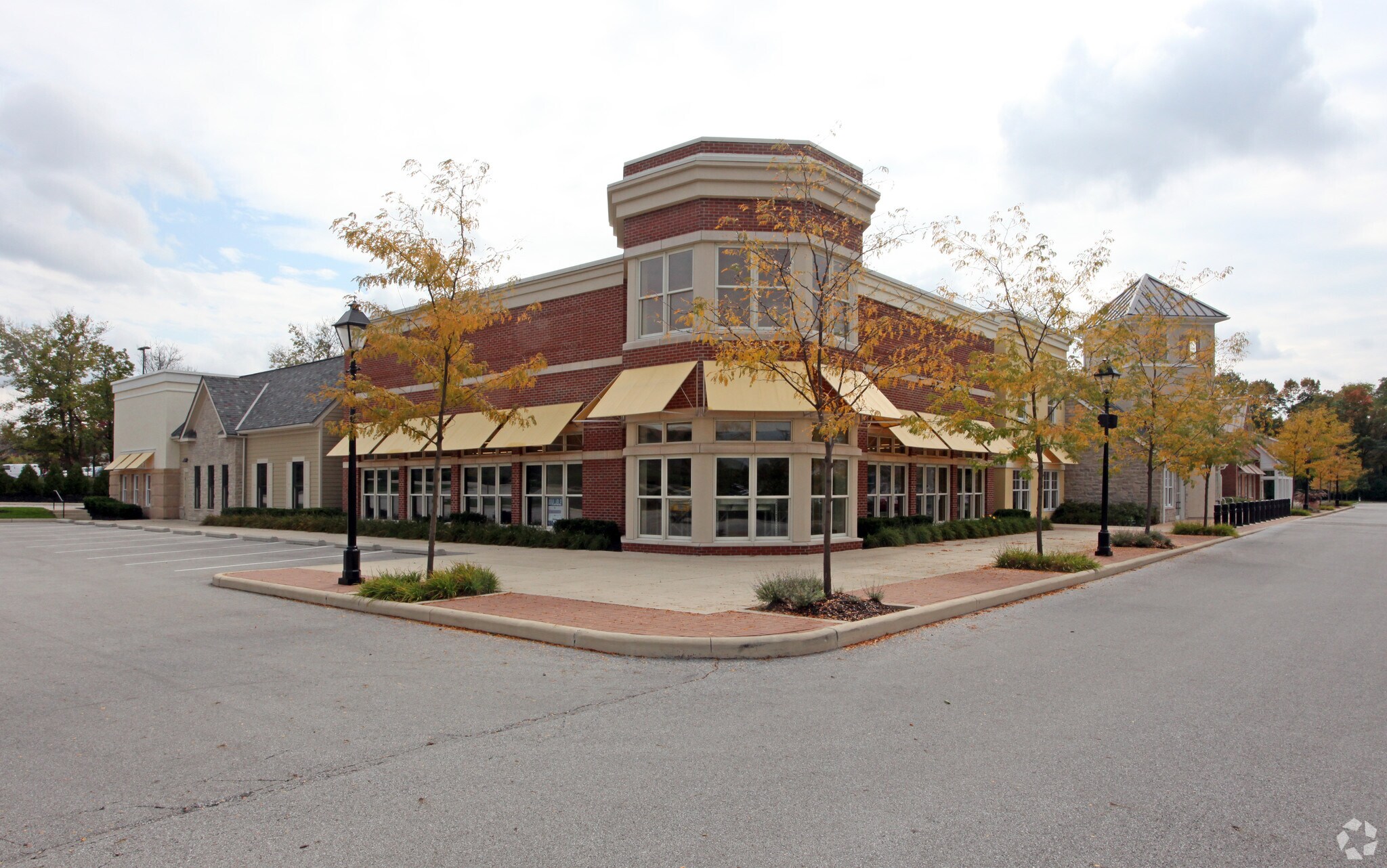 4305-4335 W Dublin Granville Rd, Dublin, OH à louer Photo principale– Image 1 sur 3