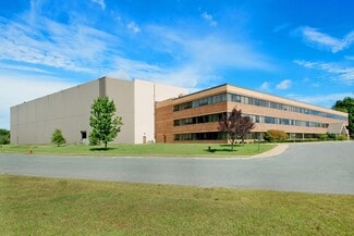 Plus de détails pour 35 United Dr, West Bridgewater, MA - Bureau à louer