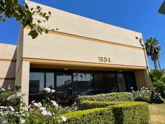 Plus de détails pour 1894 S Santa Cruz St, Anaheim, CA - Local d'activités à louer