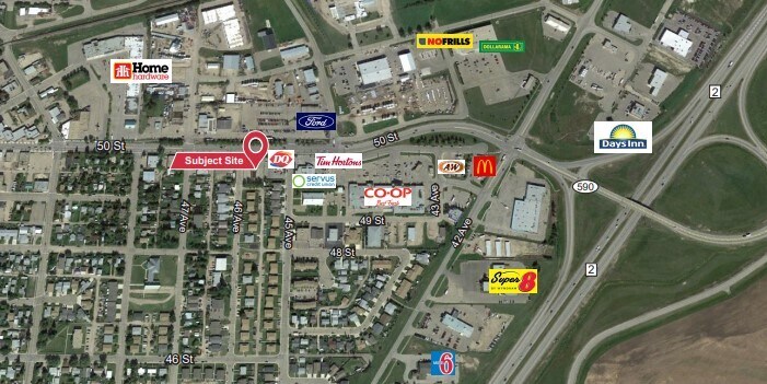 4824 46 Av, Innisfail, AB à louer - Aérien – Image 2 sur 4