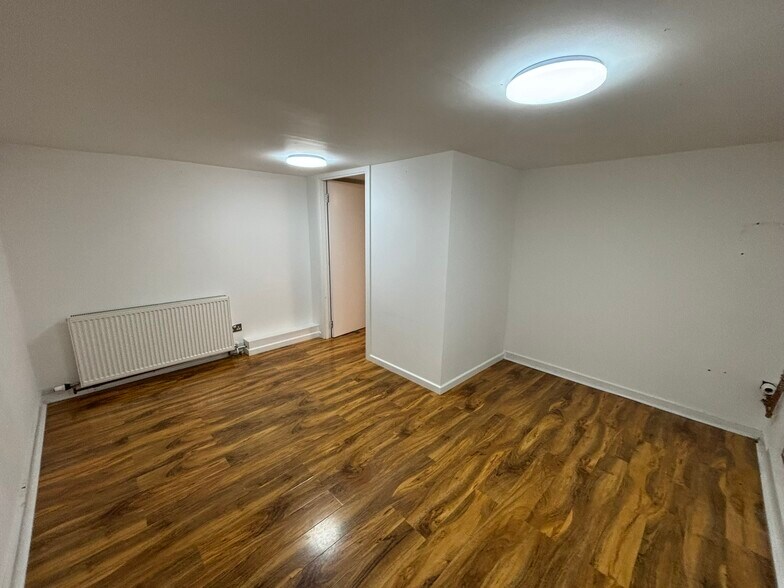 76-78 Hutcheon St, Aberdeen à vendre - Photo de l’immeuble – Image 3 sur 3