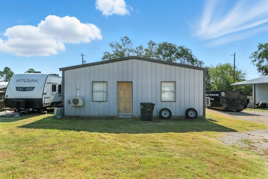 104 Yuma Street, Lipan, TX à vendre - Photo de l’immeuble – Image 2 sur 24
