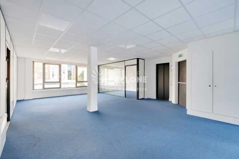 Local d’activités dans Boulogne-Billancourt à louer - Photo de l’immeuble – Image 3 sur 9