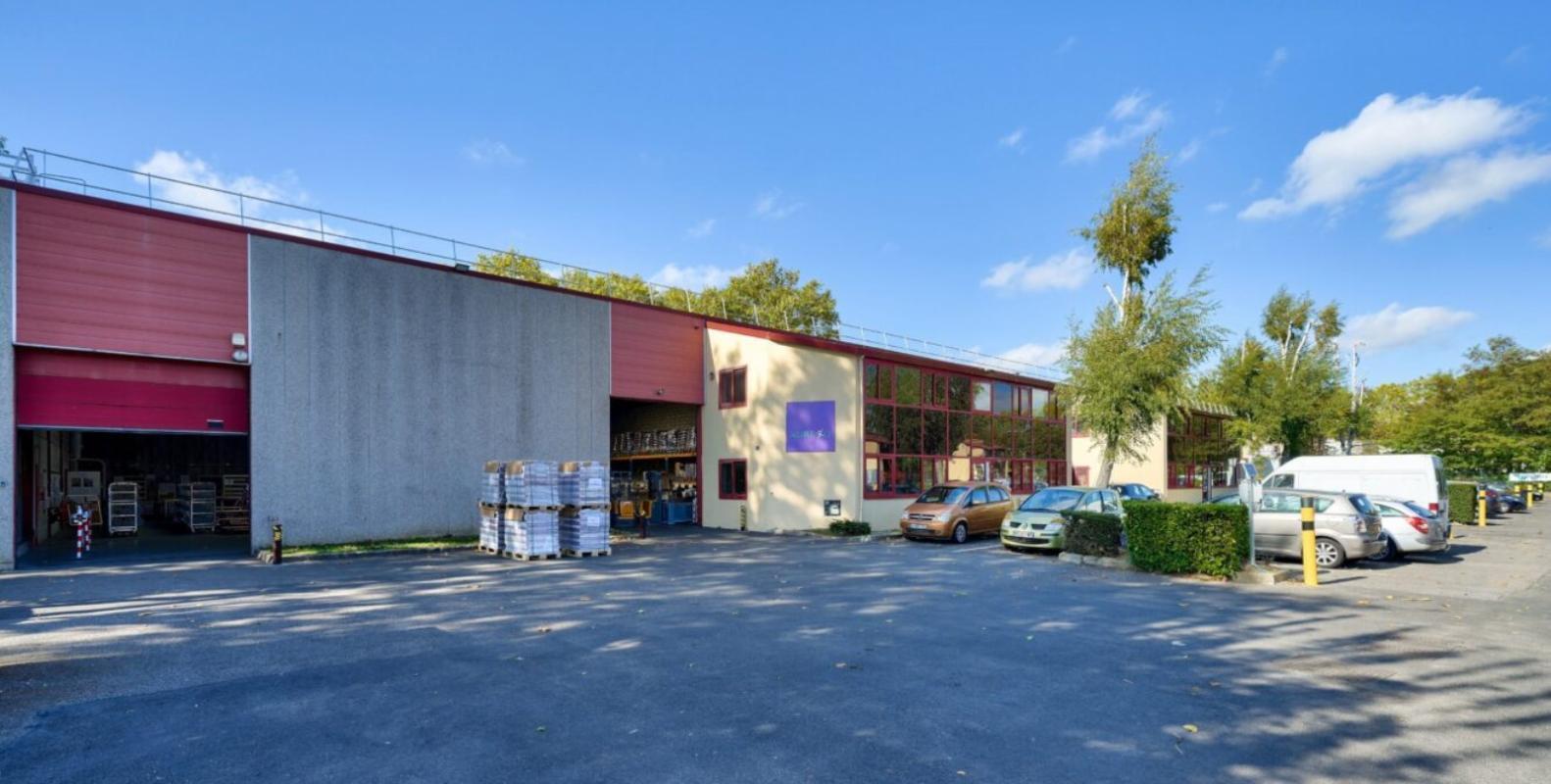 20-22 Rue Gutenberg, Bondoufle à louer Photo de l’immeuble– Image 1 sur 11