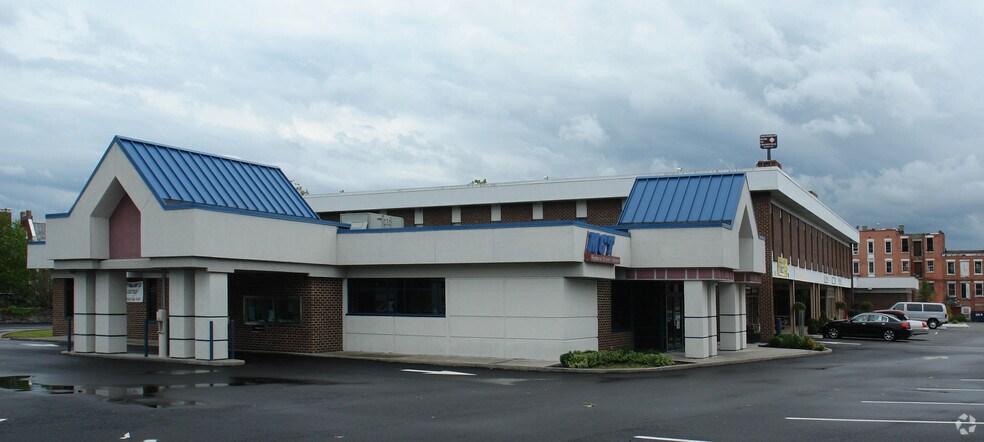 29-39 Market St, Amsterdam, NY à louer - Photo de l’immeuble – Image 3 sur 11