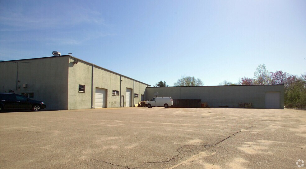 44 Industrial Way, Norwood, MA à louer - Photo de l’immeuble – Image 2 sur 14