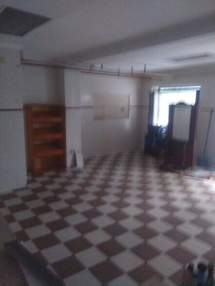 Local commercial dans Cáceres, Cáceres à louer - Photo de l’immeuble – Image 2 sur 8