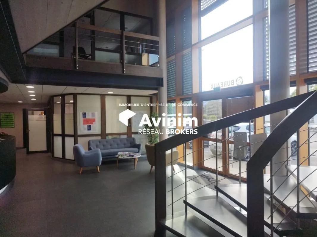 Bureau dans Scientrier à vendre Photo intérieure– Image 1 sur 3