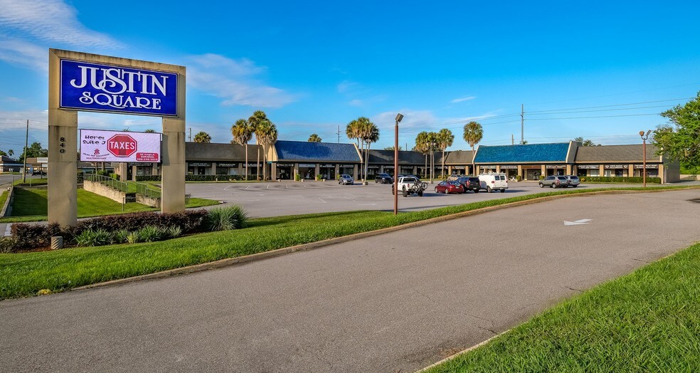 840 deltona Blvd, Deltona, FL à louer - Photo de l’immeuble – Image 2 sur 6