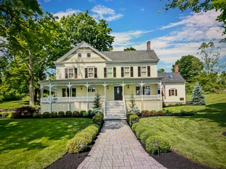 97 Grayrock Rd, Clinton Township, NJ à louer - Photo de l’immeuble – Image 2 sur 50