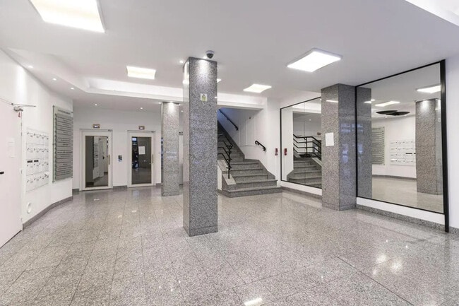 Plus de détails pour Bureau à louer