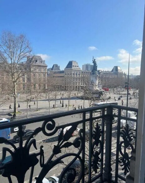17 Place De La République, Paris à louer - Photo de l’immeuble – Image 3 sur 9