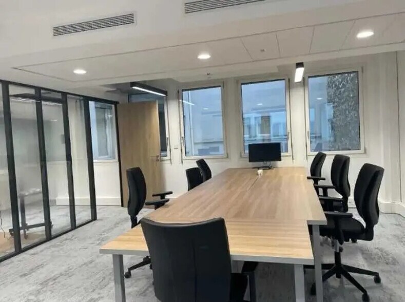 5-9 Rue Feydeau, Paris à louer - Photo de l’immeuble – Image 1 sur 7