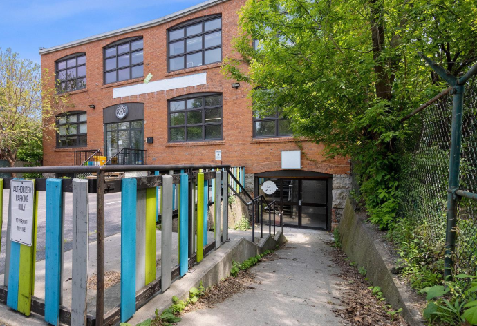 126 Catharine St, Hamilton, ON à vendre - Photo de l’immeuble – Image 2 sur 10