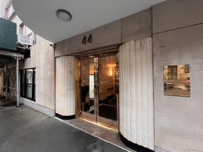 44 E 67th St, New York, NY à louer Photo intérieure– Image 1 sur 9