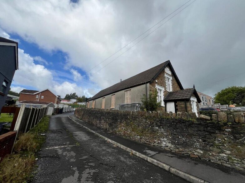 682 Llangyfelach Rd, Swansea à vendre - Photo de l’immeuble – Image 3 sur 14