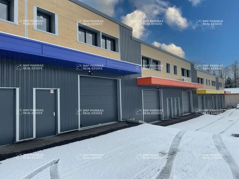 Local d’activités dans Nances à louer - Photo de l’immeuble – Image 2 sur 9