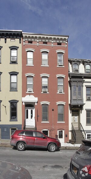 301 Hamilton St, Albany, NY à vendre - Photo de l’immeuble – Image 2 sur 2