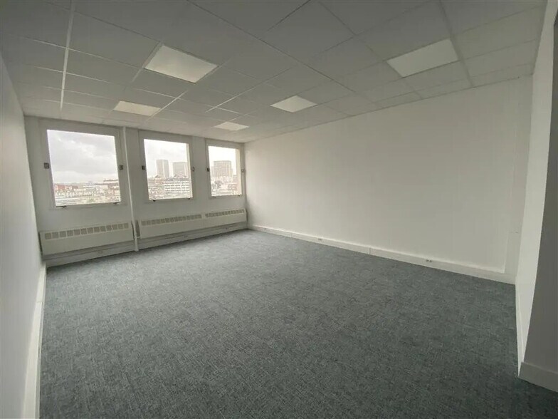 Bureau dans Paris à louer - Photo de l’immeuble – Image 2 sur 6