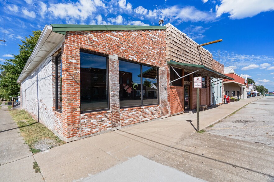 103 E Broadway, Ashland, MO à vendre - Photo de l’immeuble – Image 3 sur 10