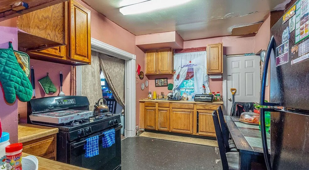 33 Jackson St, Staten Island, NY à vendre - Photo de l’immeuble – Image 3 sur 9