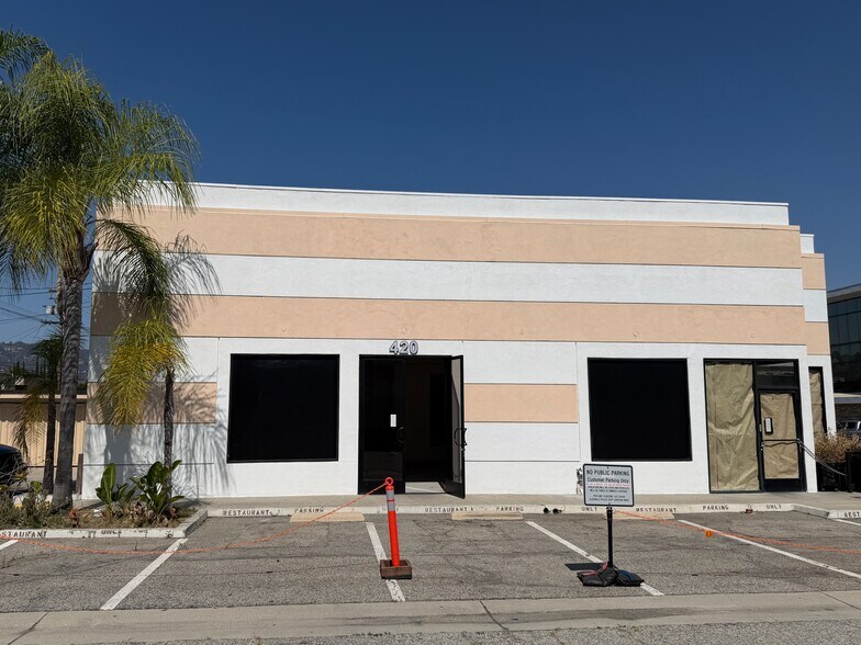 420 W Colorado St, Glendale, CA à louer - Photo de l’immeuble – Image 3 sur 4
