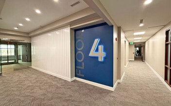 26300 Northwestern Hwy, Southfield, MI à louer Photo intérieure– Image 1 sur 5