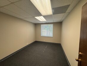 2055 S Oneida St, Denver, CO à louer Photo intérieure– Image 1 sur 1