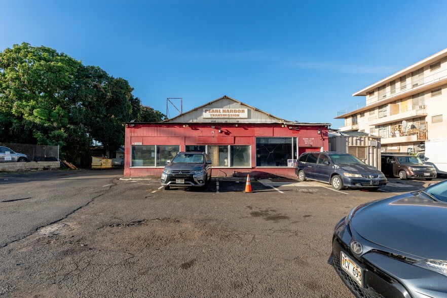98-391 Kamehameha Hwy, Aiea, HI à louer - Photo de l’immeuble – Image 3 sur 15