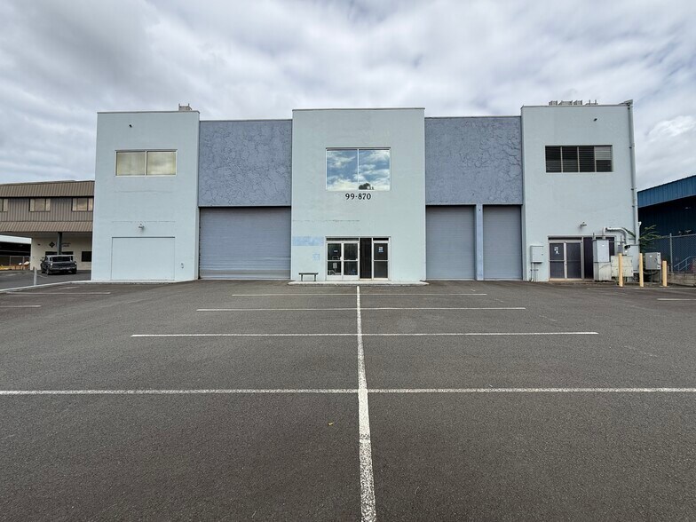 99-870 Iwaena St, Aiea, HI à louer - Photo de l’immeuble – Image 1 sur 11