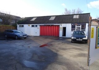 1 Cecil Rd, Lancing à vendre - Photo de l’immeuble – Image 2 sur 5