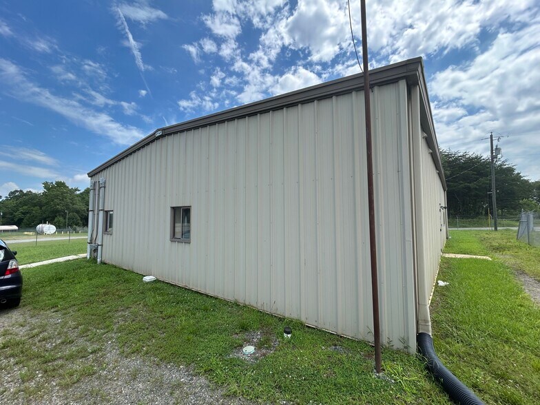 368 Friendly Road, Ridgeway, VA à vendre - Photo de l’immeuble – Image 3 sur 20