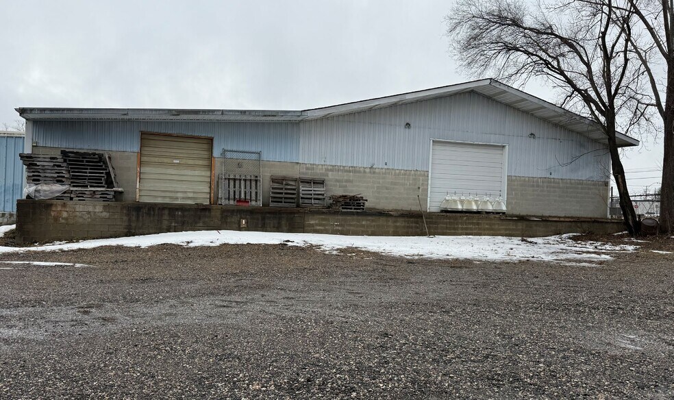 30 N Saginaw St, Lapeer, MI à vendre - Photo de l’immeuble – Image 3 sur 7