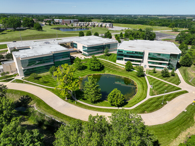 4802 Mitchell Ave, Saint Joseph, MO à louer - Photo de l’immeuble – Image 1 sur 10