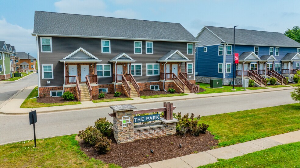 120 McKnight St., Normal, IL à vendre - Photo de l’immeuble – Image 3 sur 8
