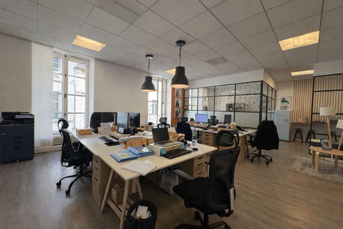 Bureau dans Saint-Germain-en-Laye à louer Photo intérieure– Image 1 sur 10