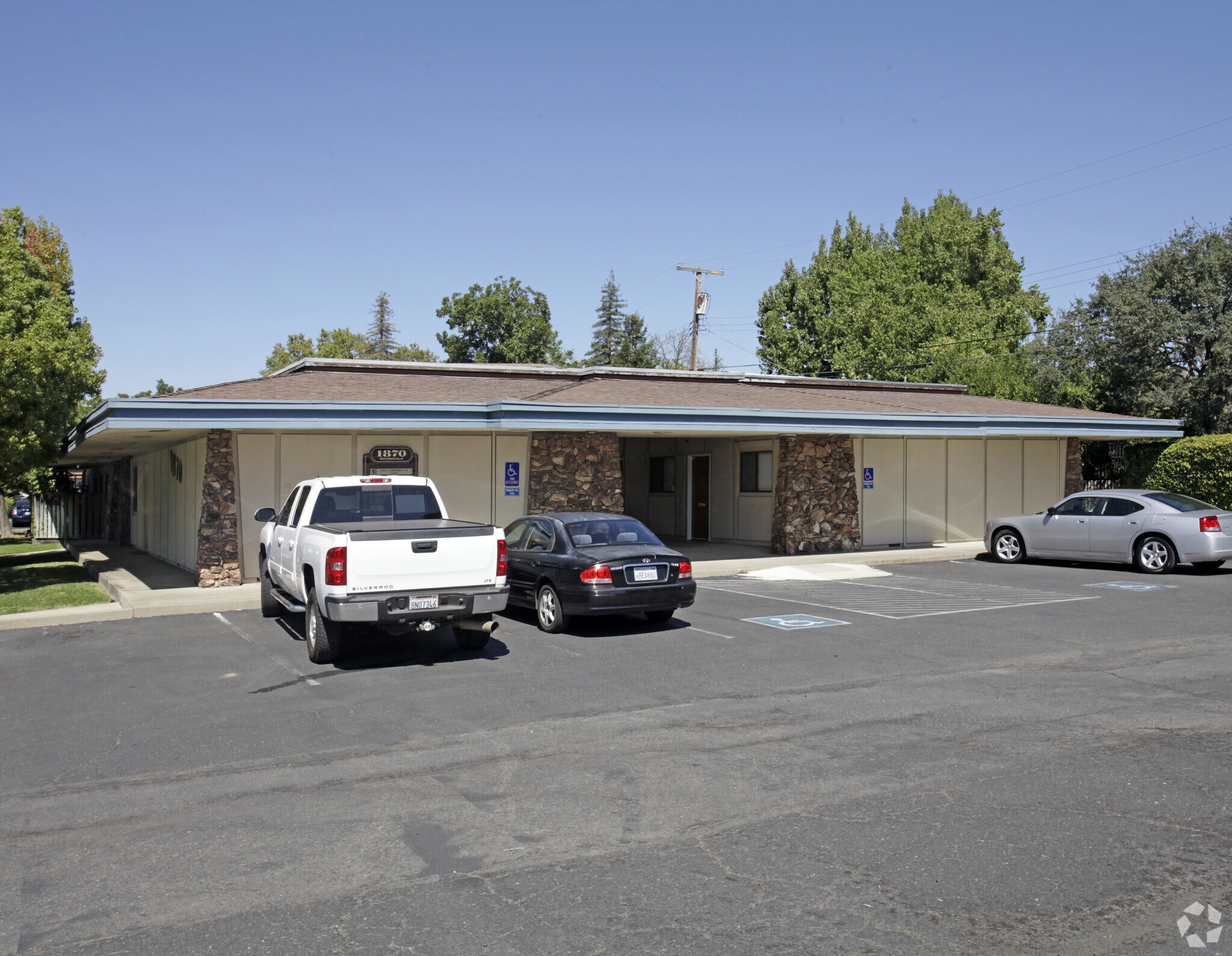 1870 Avondale Ave, Sacramento, CA à vendre Photo principale– Image 1 sur 23