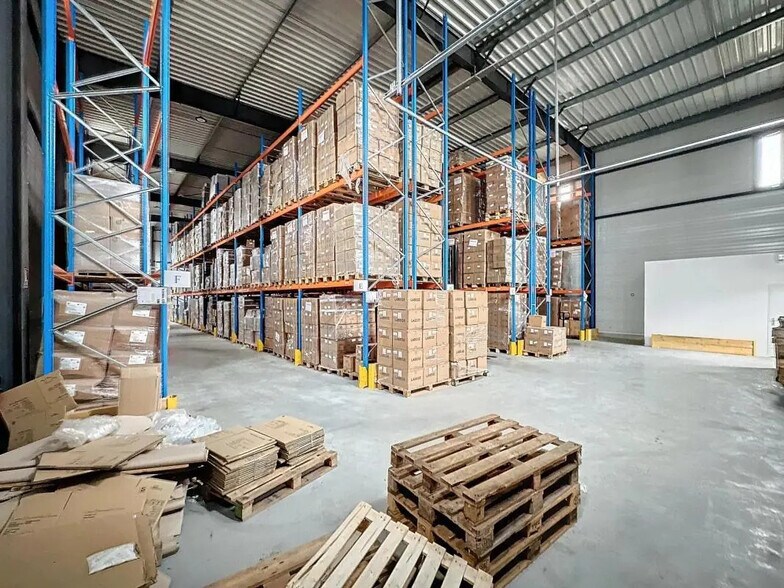 Local d'activités dans Portet-sur-Garonne à vendre - Photo intérieure – Image 3 sur 4