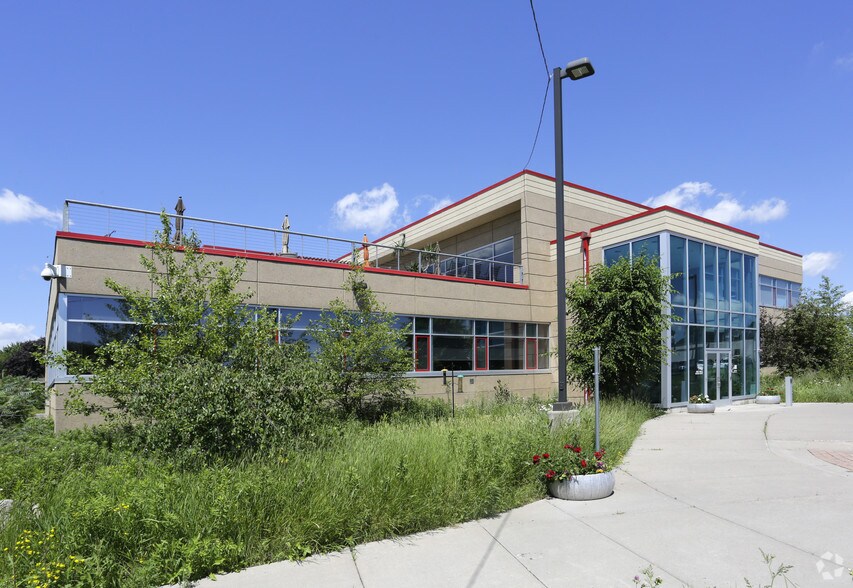 946 Pierce Butler Rt, Saint Paul, MN à louer - Photo principale – Image 1 sur 2